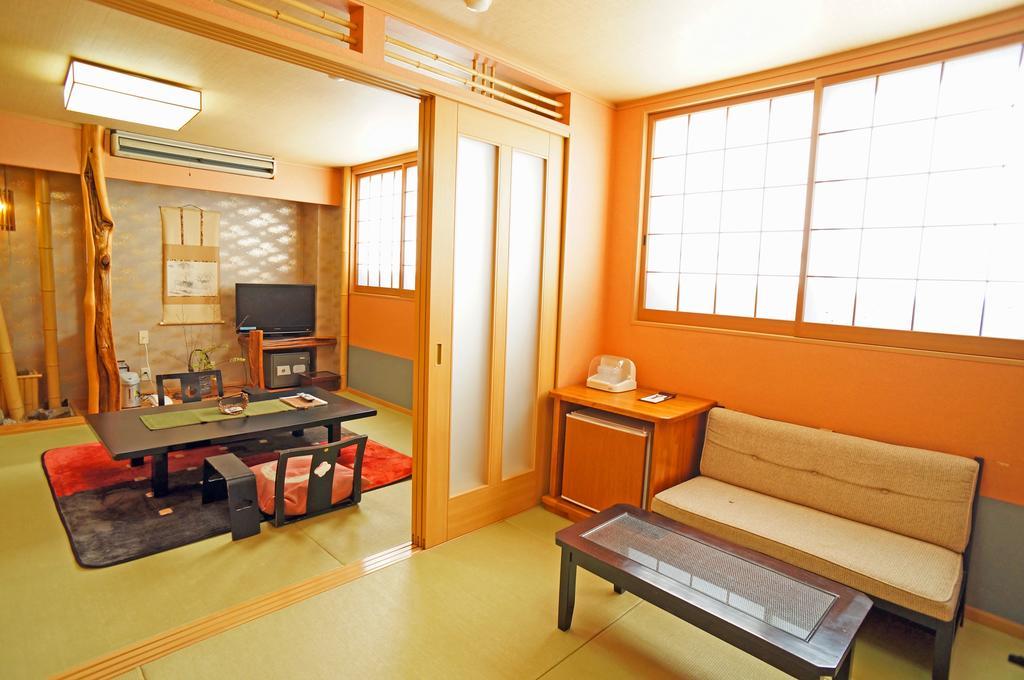 Yufu Ryochiku Hotel Стая снимка